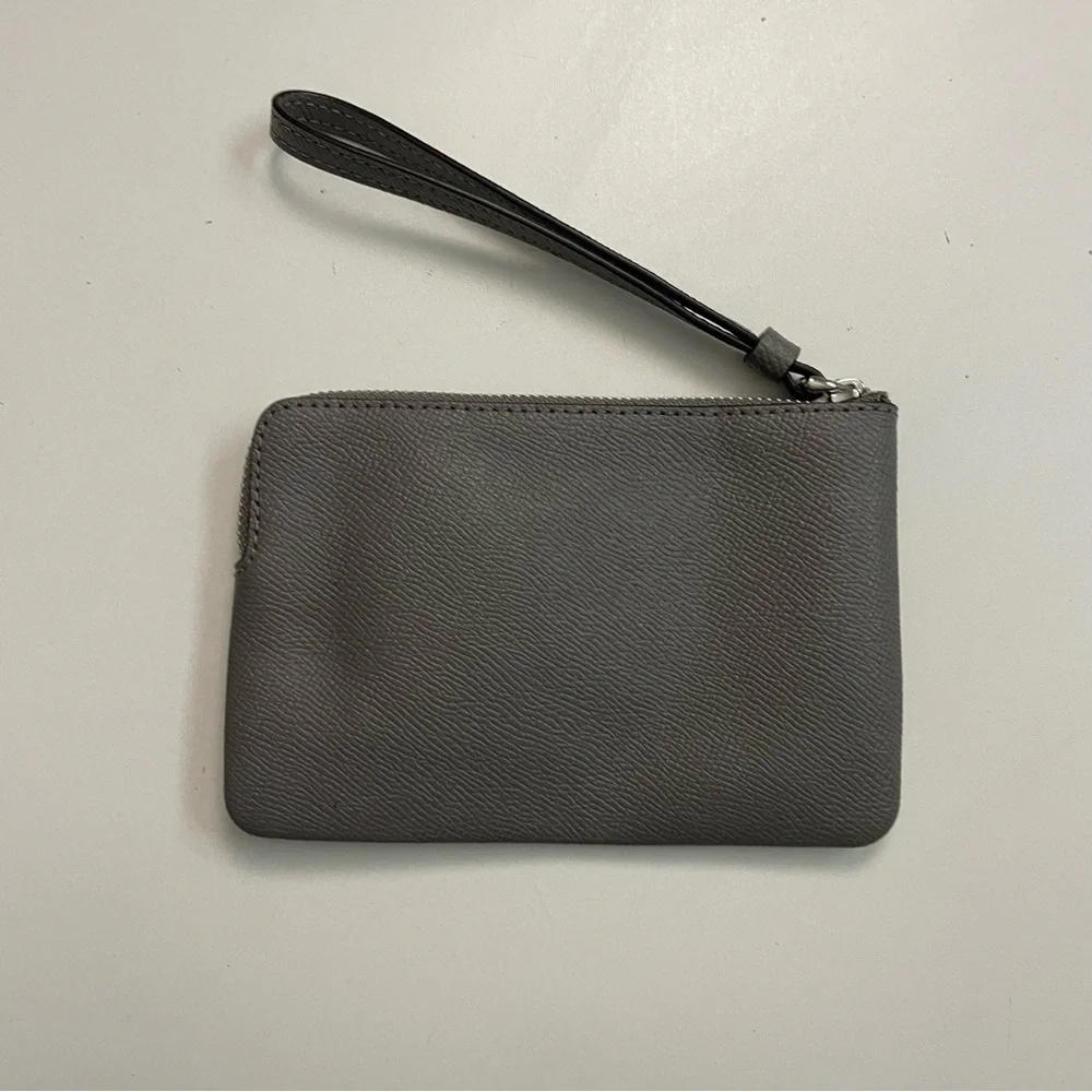 Coach Wristlet Wallet Pouch Corner Zip Credit Card Phone Travel Leather Grey